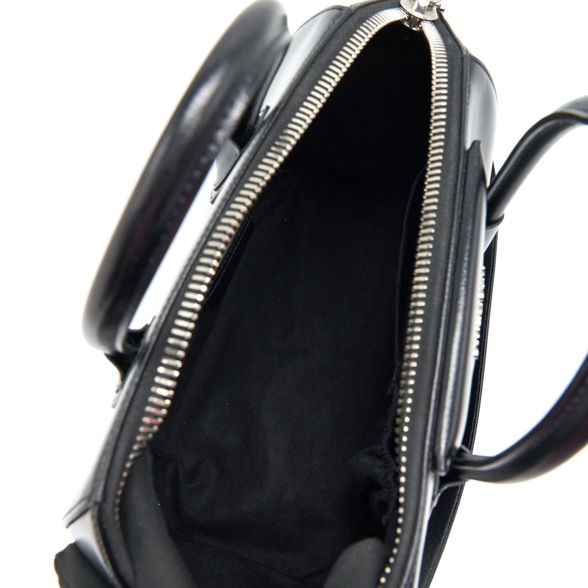 GIVENCHY MEDIUM ANTIGONA IN BLACK