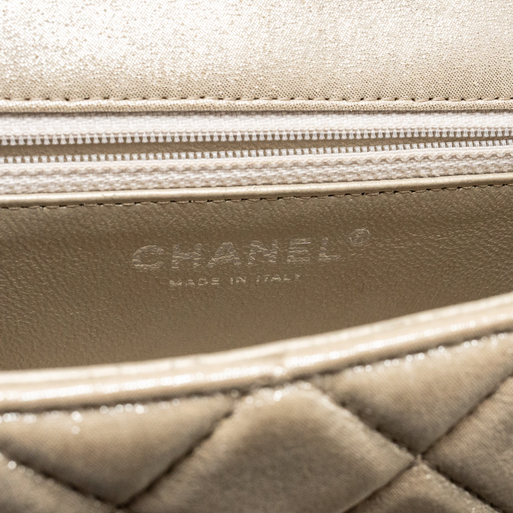 Chanel Mini 2.55 Reissue Roll Clutch Iridescent Calfskin Light Gold SHW