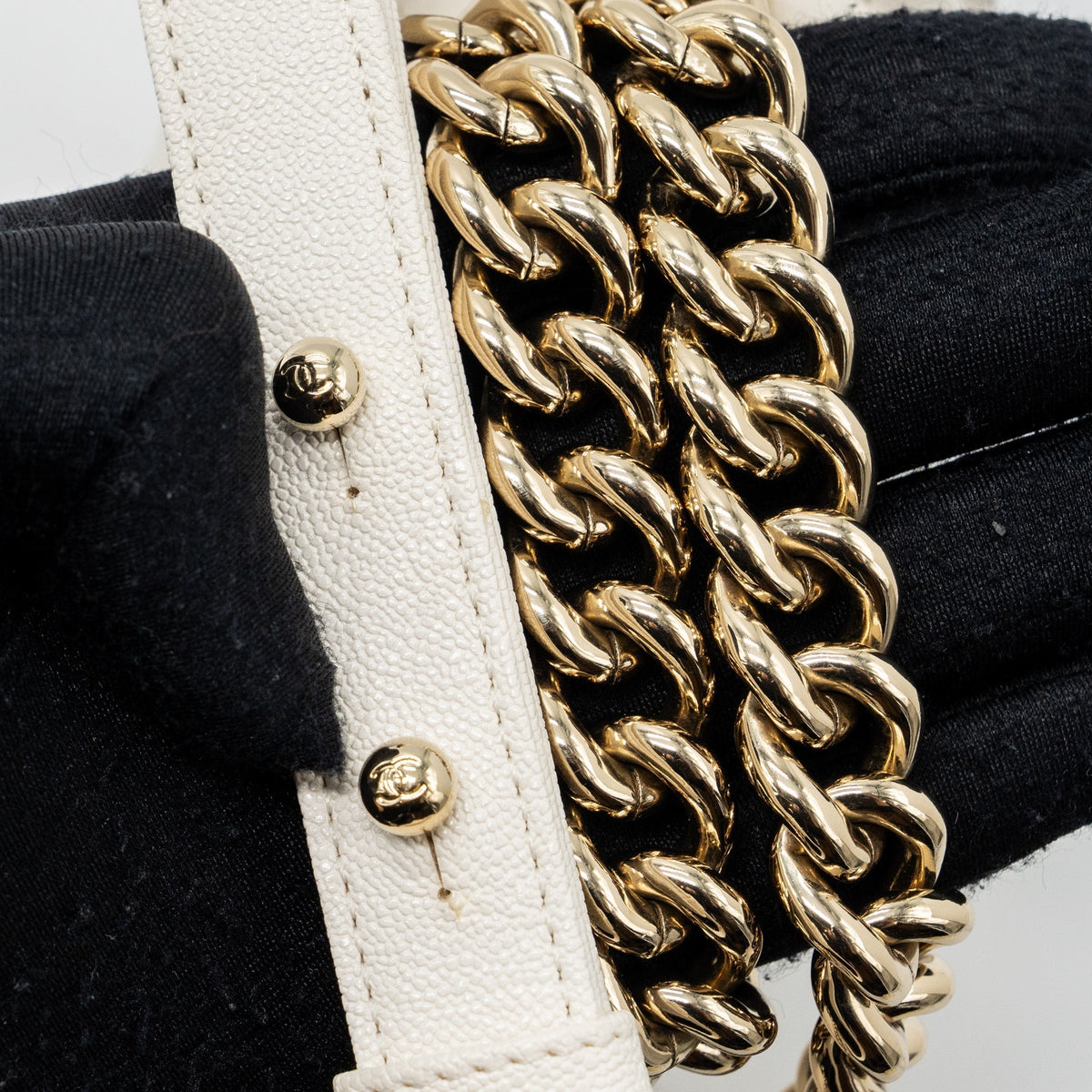 CHANEL MEDIUM LE BOY CAVIAR WHITE LGHW