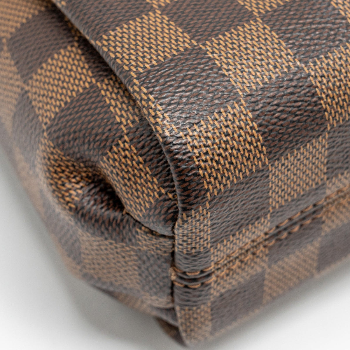 LOUIS VUITTON CROISETTE DAMIER EBENE GHW