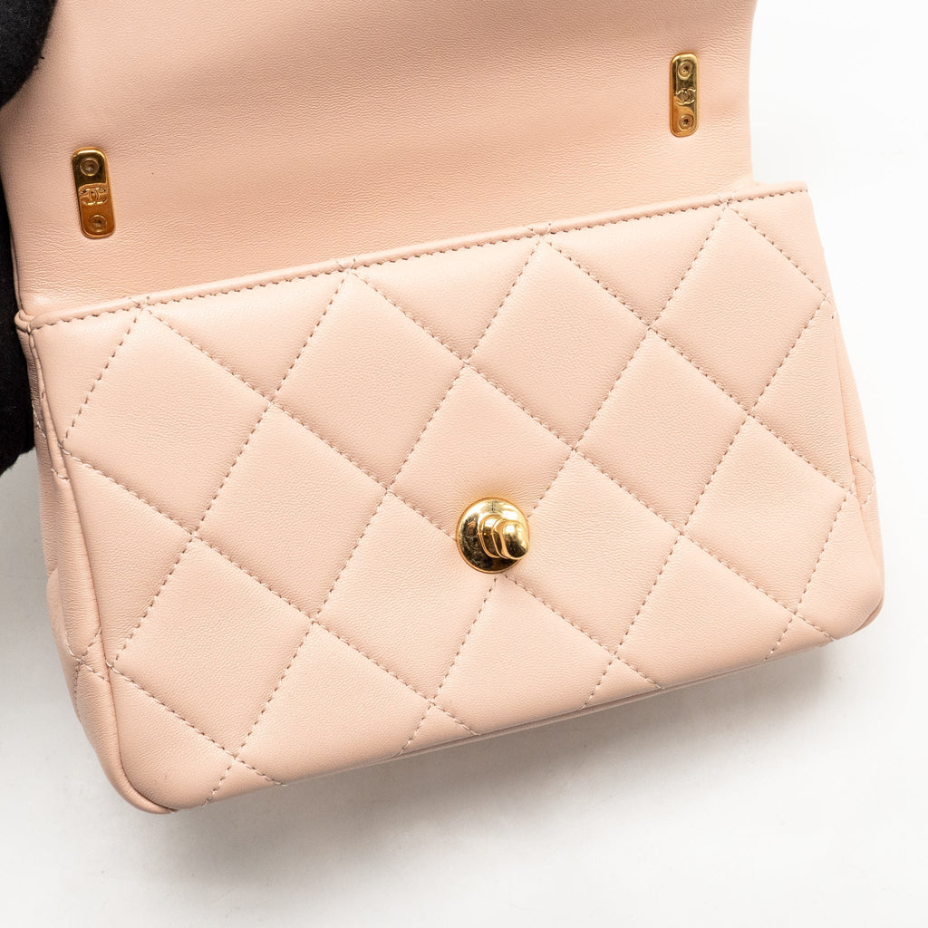 Chanel 24C Detailed CC Strap Handle Flap Bag Lambskin Light Pink GHW (Microchip)