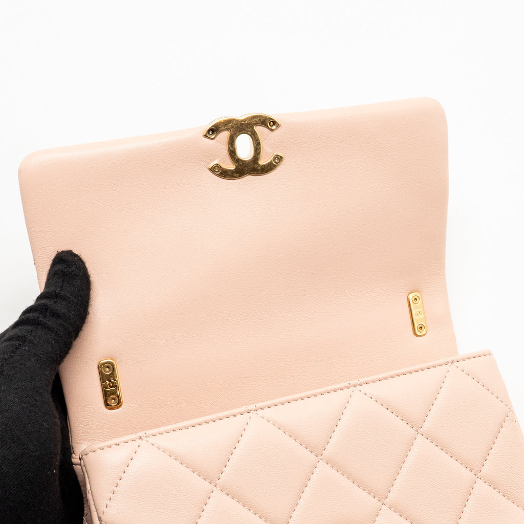 Chanel 24C Detailed CC Strap Handle Flap Bag Lambskin Light Pink GHW (Microchip)