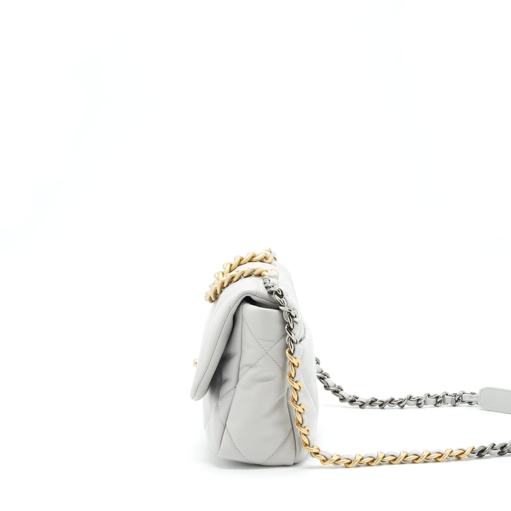 CHANEL SMALL 19 BAG LAMBSKIN LIGHT GREY WITH MULTICOLOUR HARDWARE (MICROCHIP)
