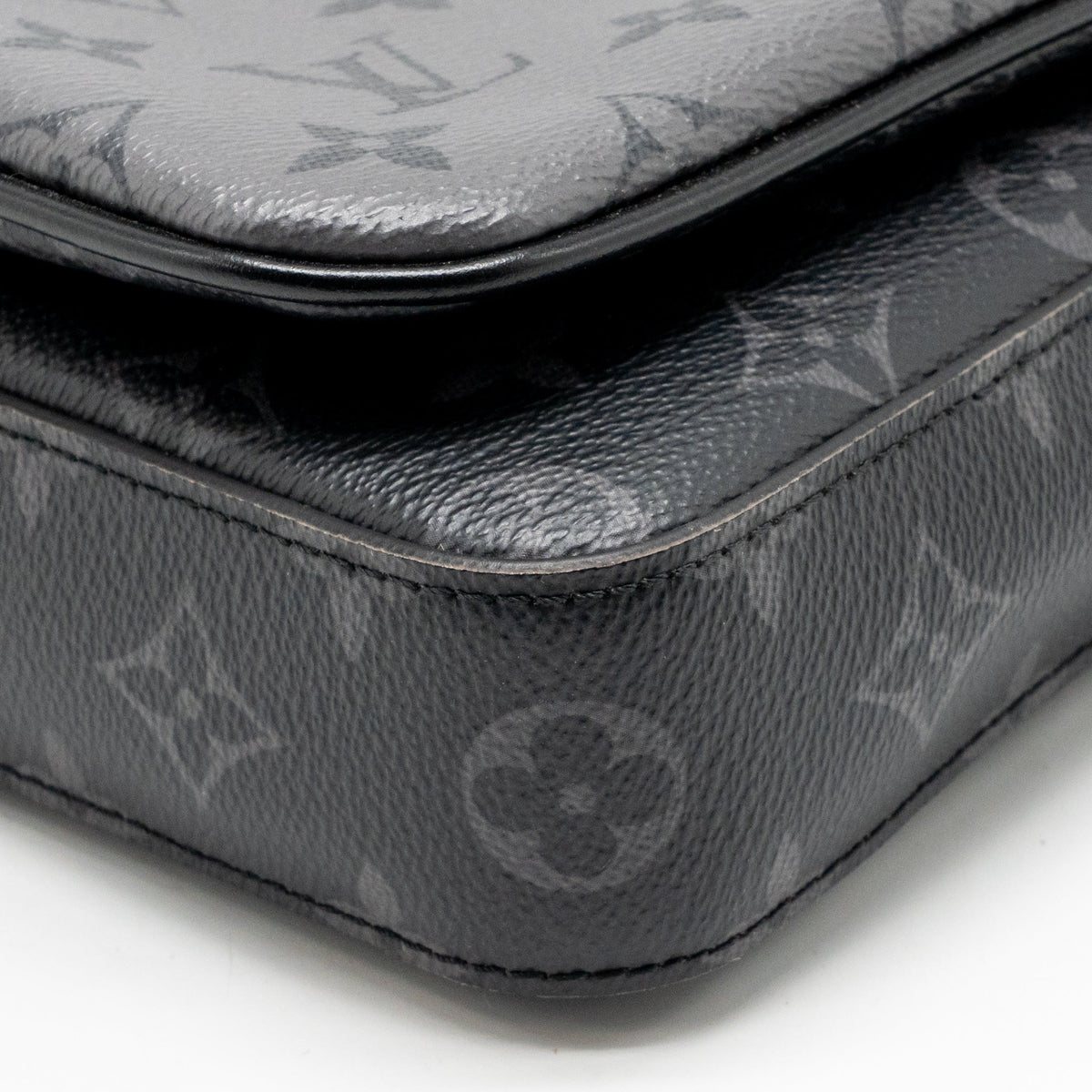 Louis Vuitton trio messenger bag monogram eclipse canvas SHW