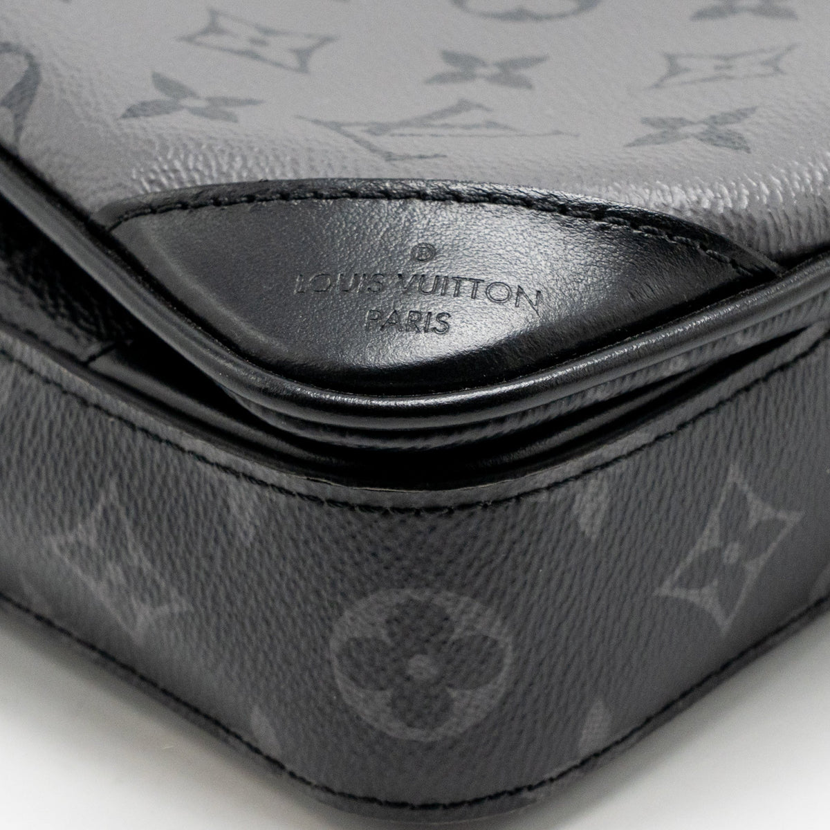 Louis Vuitton trio messenger bag monogram eclipse canvas SHW