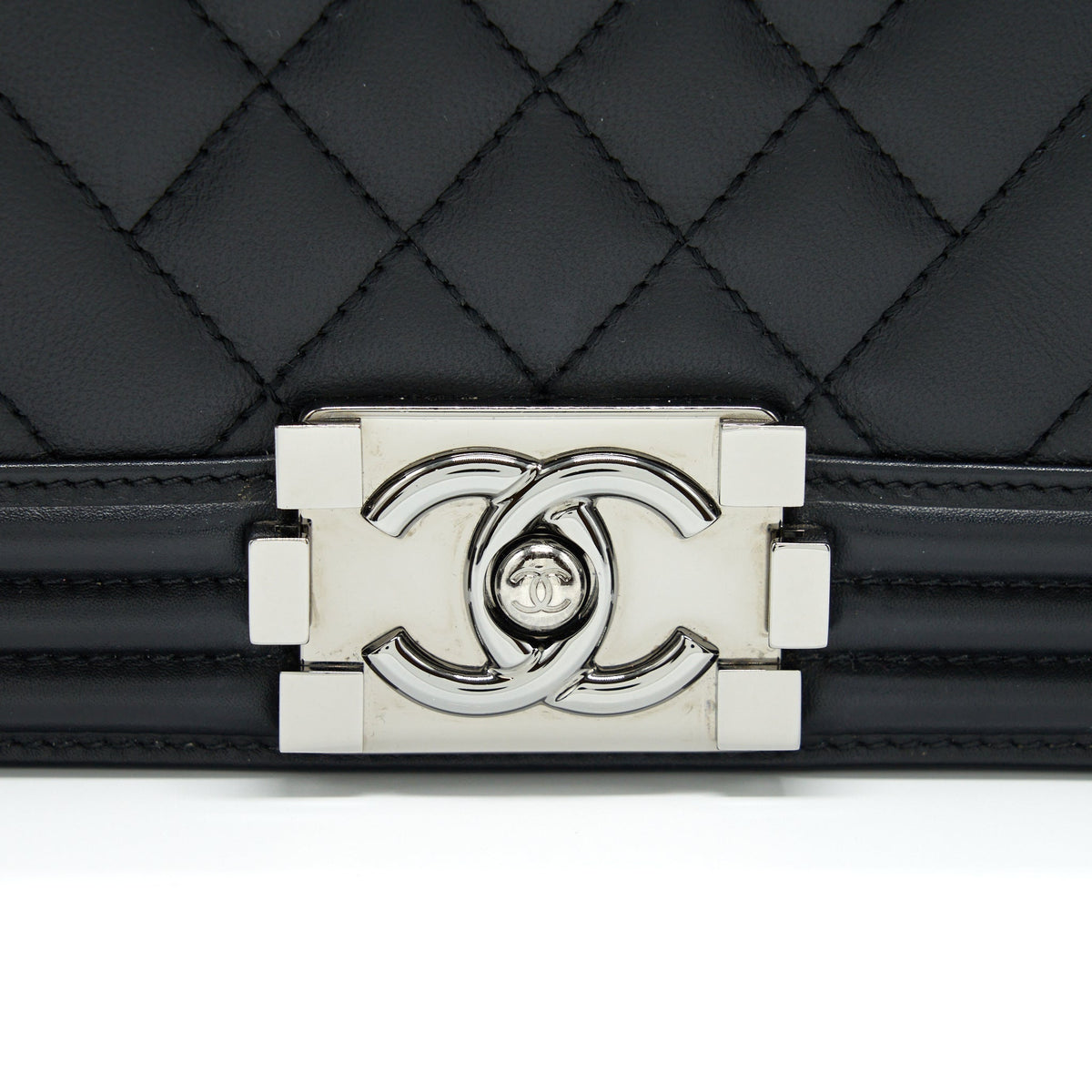 CHANEL MEDIUM BOY BAG QUILTED AND CHEVRON CALFSKIN BLACK SHW