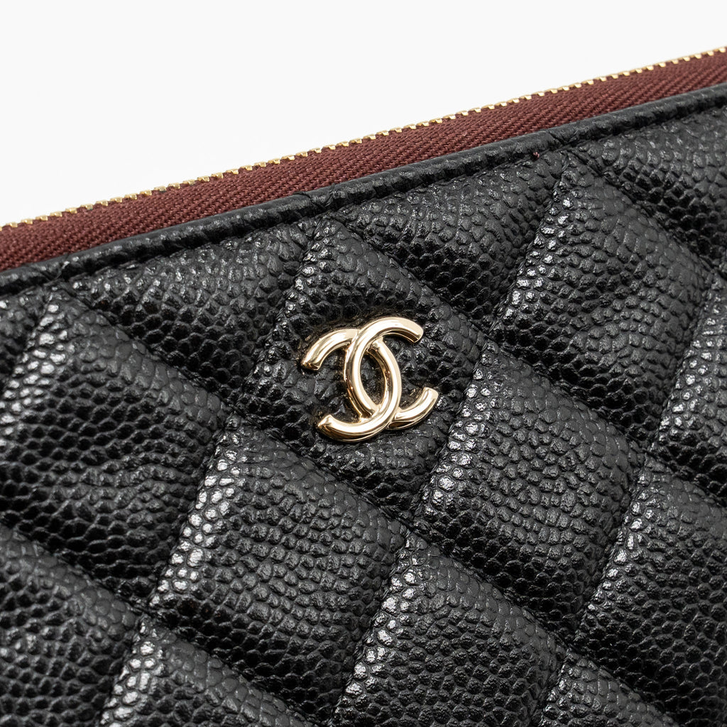 CHANEL CLASSIC ZIPPED POUCH CAVIAR BLACK LGHW