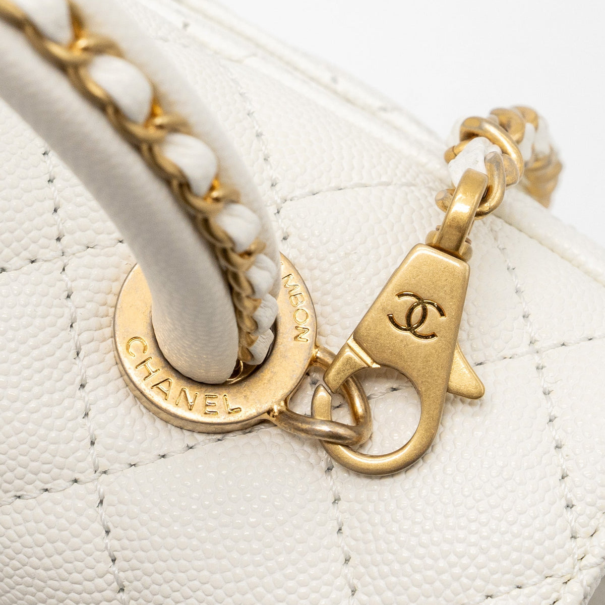 CHANEL 23P DETAILED TOP HANDLE SMALL COCO HANDLE CAVIAR WHITE GHW (MICROCHIP )