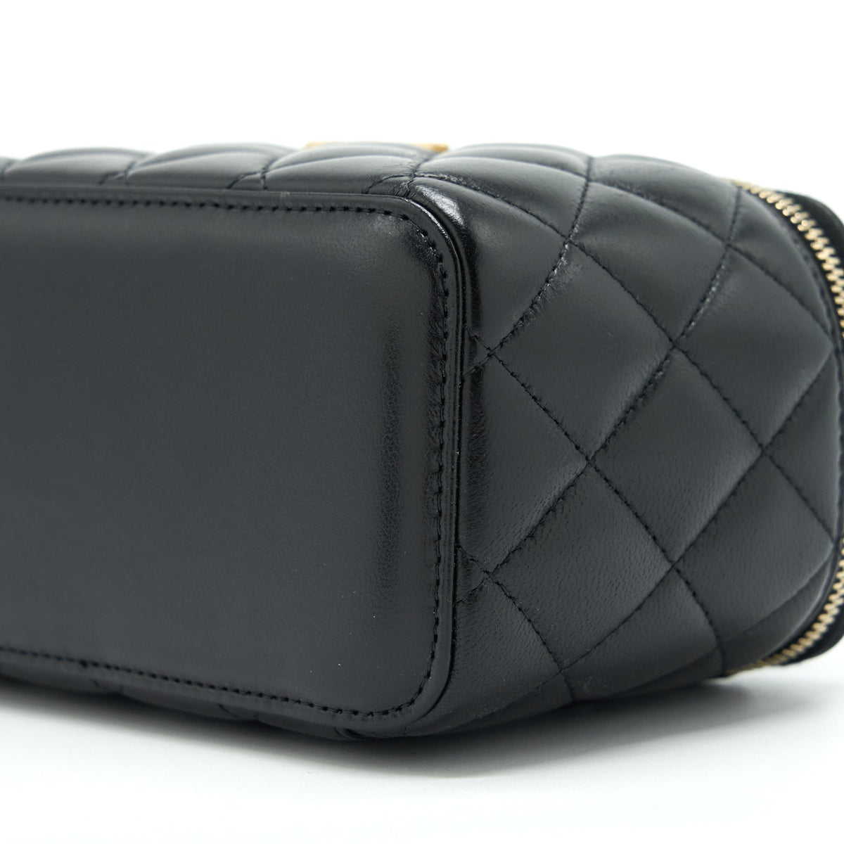 CHANEL 22S LETTER TOP HANDLE LONG VANITY WITH CHAIN LAMBSKIN BLACK GHW