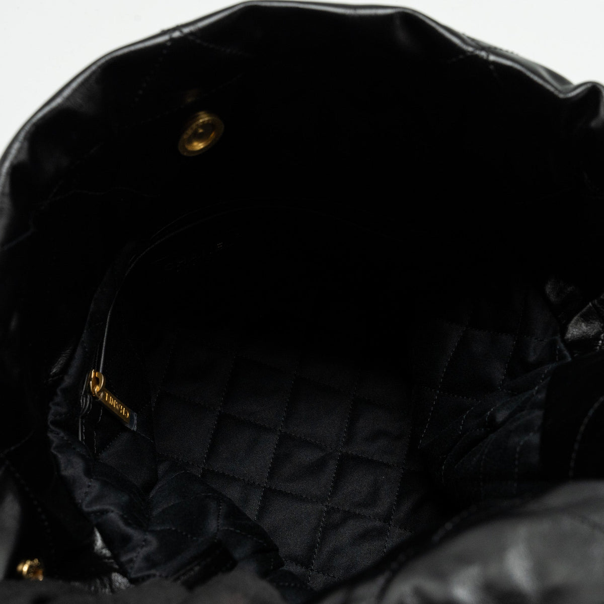 CHANEL MEDIUM 22 BAG SHINY CALFSKIN BLACK GHW (MICROCHIP)