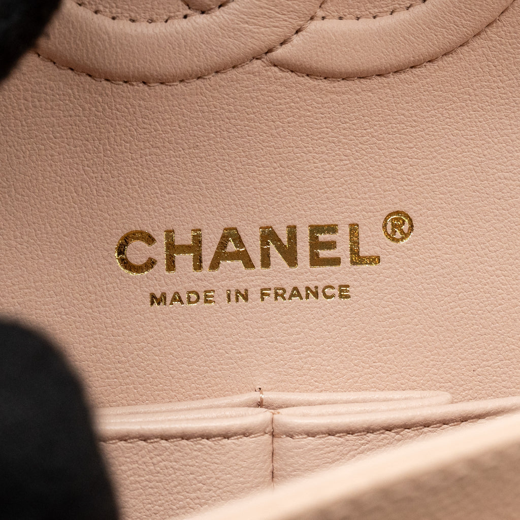 CHANEL MEDIUM CLASSIC DOUBLE FLAP BAG CAVIAR LIGHT PINK LGHW (MICROCHIP)