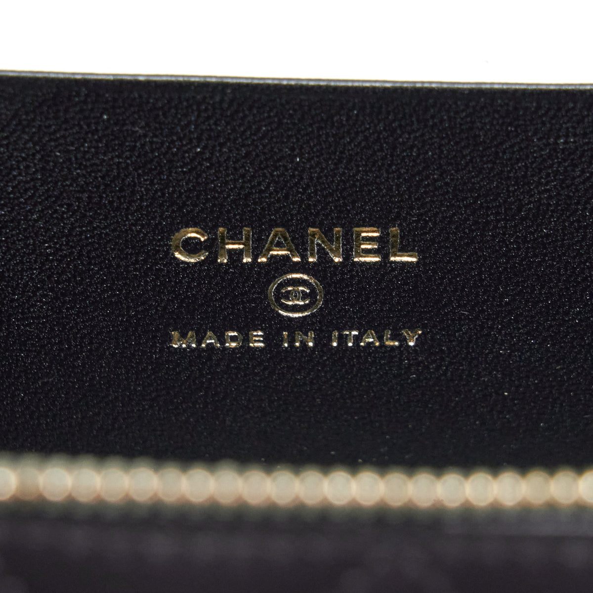 CHANEL 22A MINI TOP HANDLE LONG VANITY WITH CHAIN LAMBSKIN BLACK LGHW (MICROCHIP)