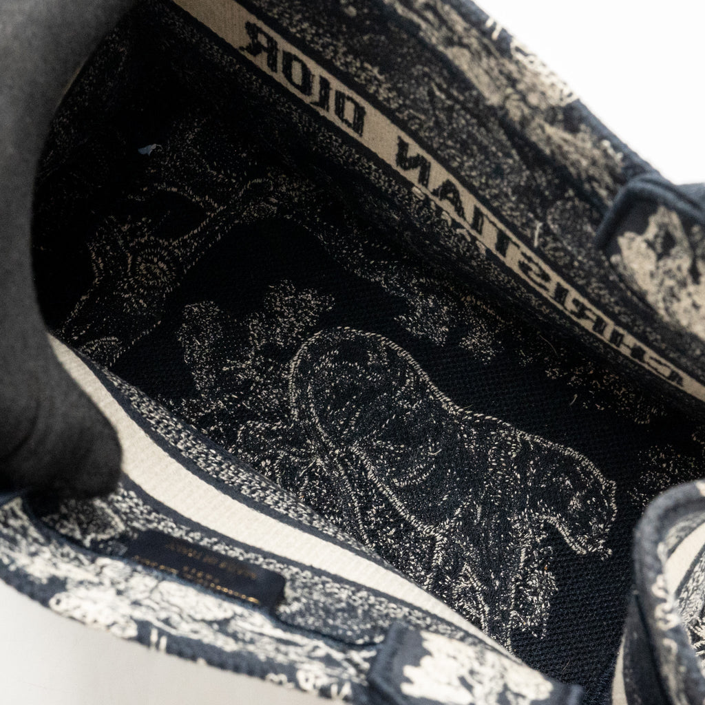 DIOR SMALL BOOK TOTE BLUE/WHITE TOILE DE JOUY REVERSE EMBROIDERY