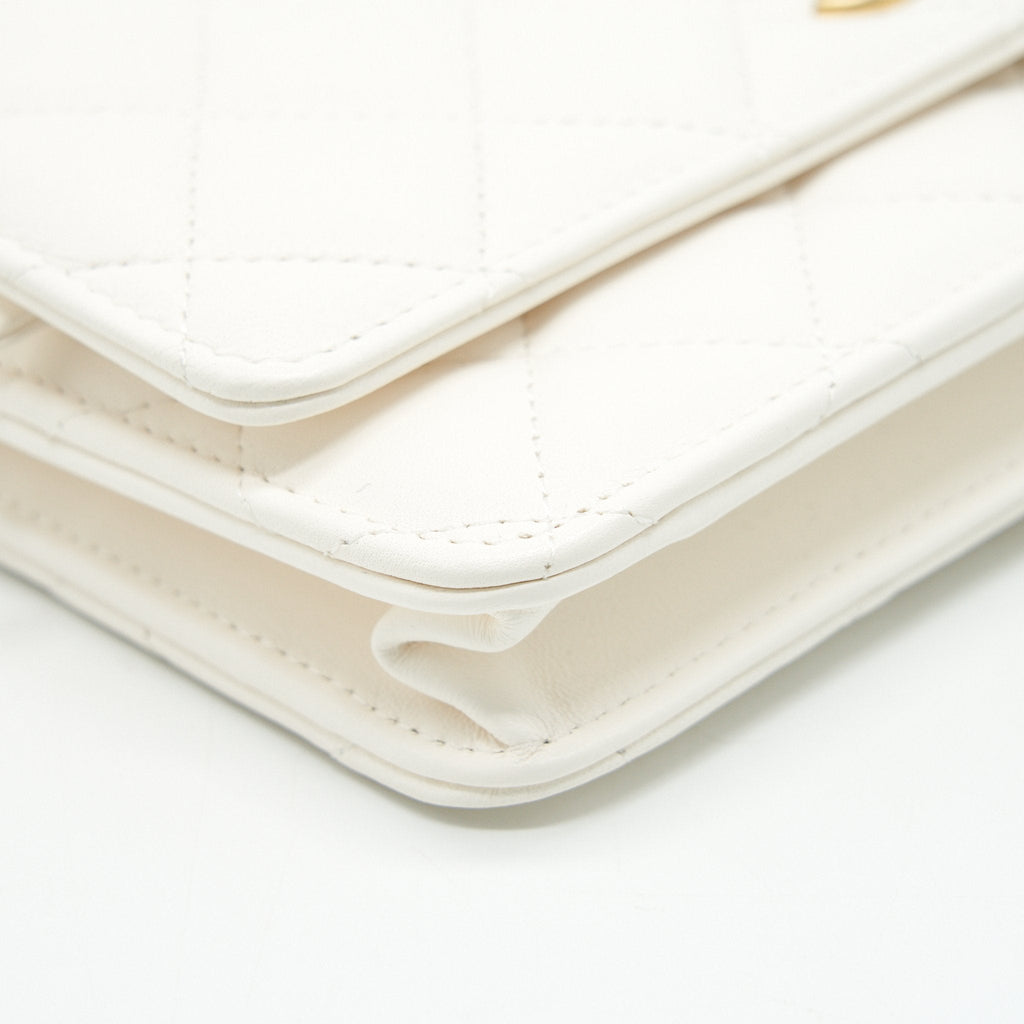 CHANEL PEARL CRUSH WALLET ON CHAIN WHITE GHW