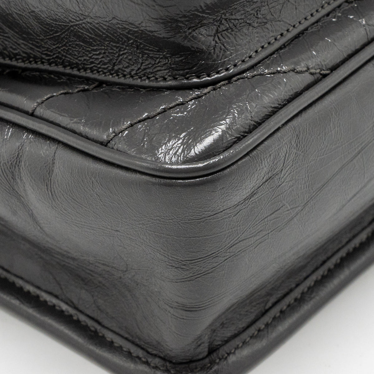 Saint Laurent/YSL Niki Baby Flap Bag Vintage Calfskin Grey Ruthenium Hardware