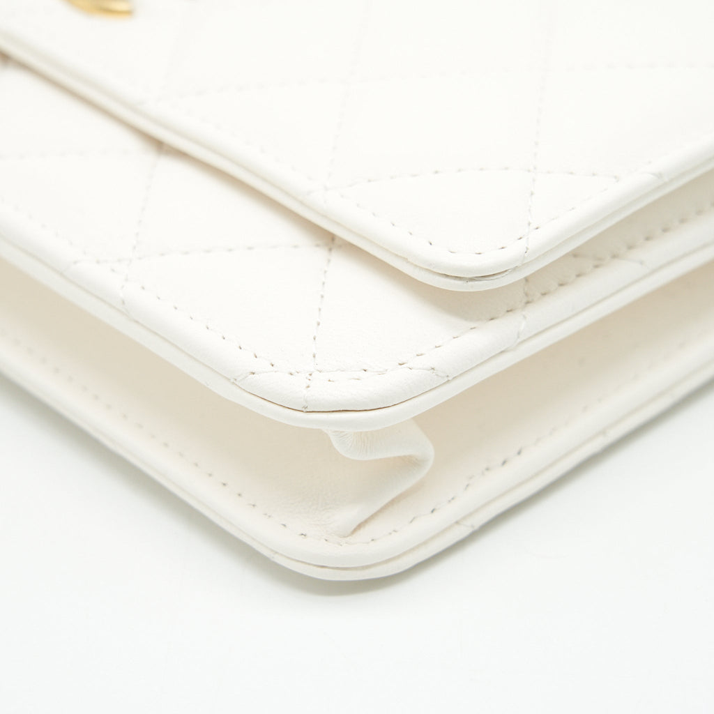 CHANEL PEARL CRUSH WALLET ON CHAIN WHITE GHW