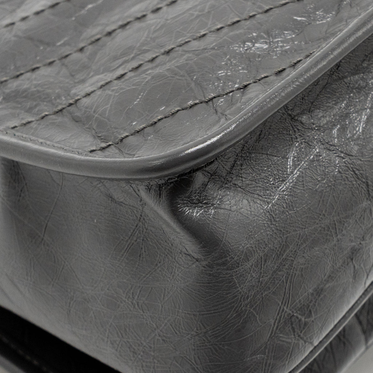 Saint Laurent/YSL Niki Baby Flap Bag Vintage Calfskin Grey Ruthenium Hardware