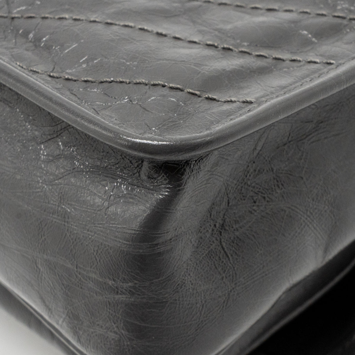Saint Laurent/YSL Niki Baby Flap Bag Vintage Calfskin Grey Ruthenium Hardware