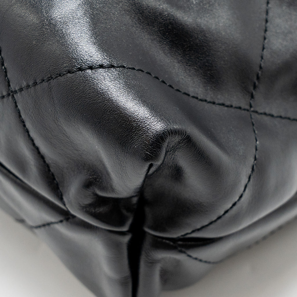CHANEL SMALL 22 BAG SHINY CALFSKIN BLACK GHW (MICROCHIP)