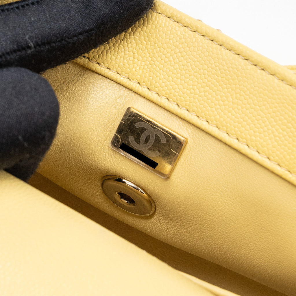 CHANEL SMALL COCO HANDLE CAVIAR 22P LIGHT YELLOW LGHW (MICROCHIP)