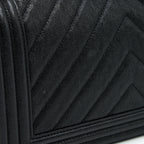 CHANEL CHEVRON MEDIUM BOY CHANEL HANDBAG CAVIAR BLACK GHW