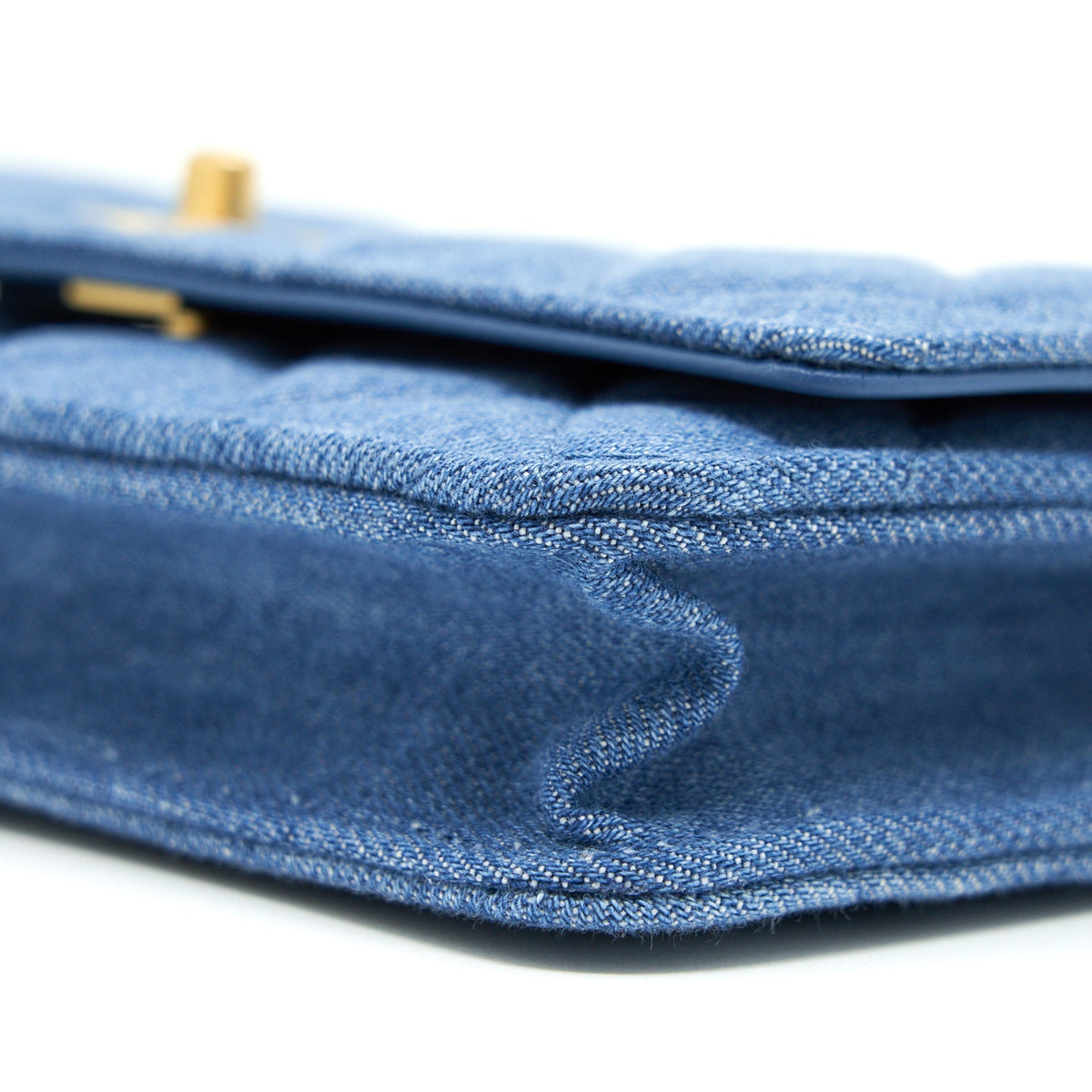 CHANEL 22C PEARL CRUSH WALLET ON CHAIN DENIM GHW