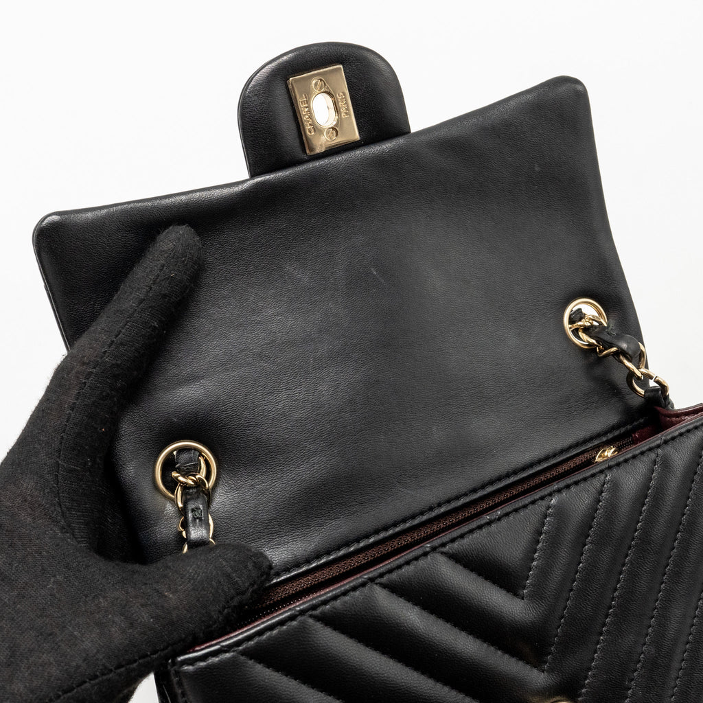 CHANEL MINI RECTANGULAR FLAP BAG CHEVRON LAMBSKIN BLACK LGHW