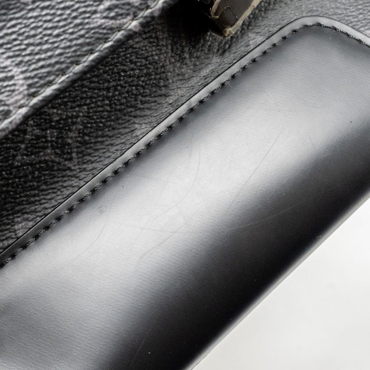 LOUIS VUITTON MESSENGER VOYAGER PM MONOGRAM CANVAS BLACK SHW
