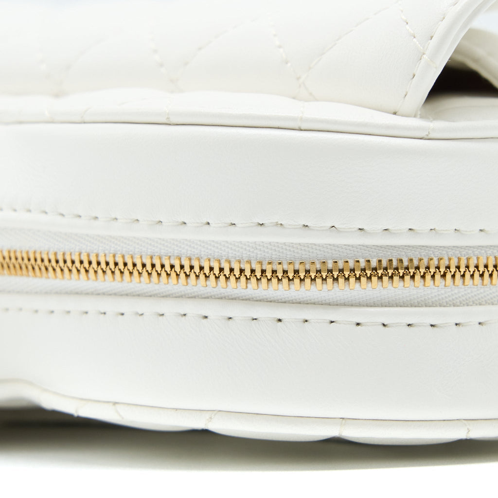 CHANEL 22S HEART BAG LAMBSKIN WHITE LGHW (MICROCHIP)