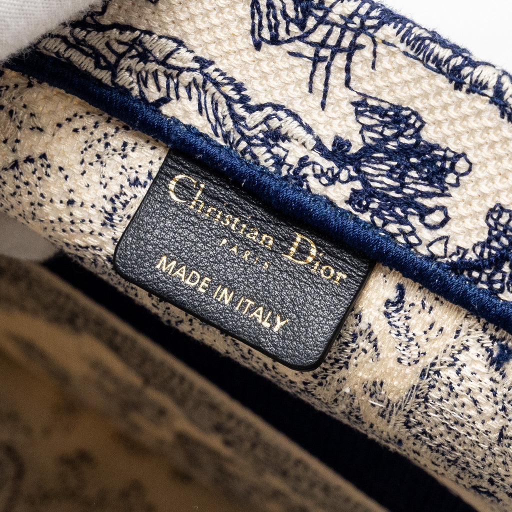 DIOR MEDIUM BOOK TOTE BLUE TOILE DE JOUY EMBROIDERY CANVAS