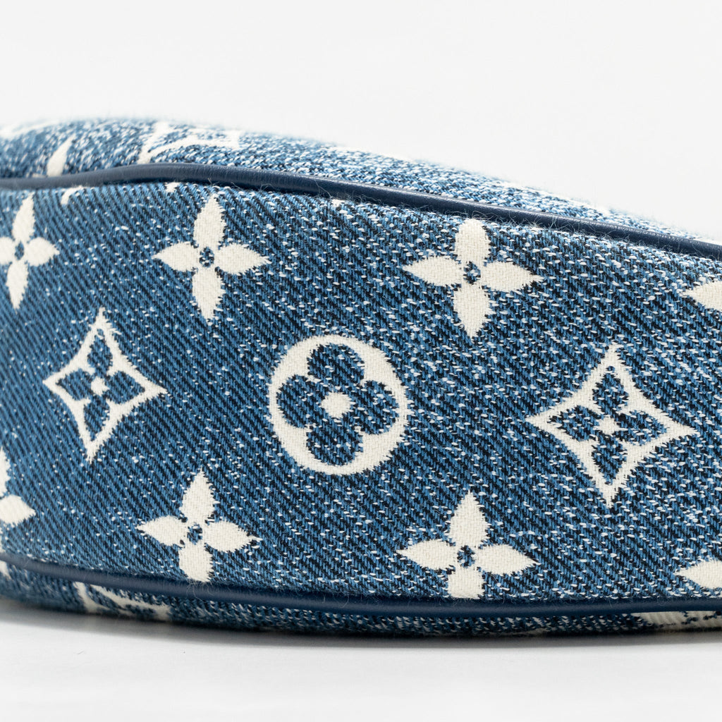 LOUIS VUITTON HALF-MOON LOOP BAGUETTE BAG DENIM BLUE GHW