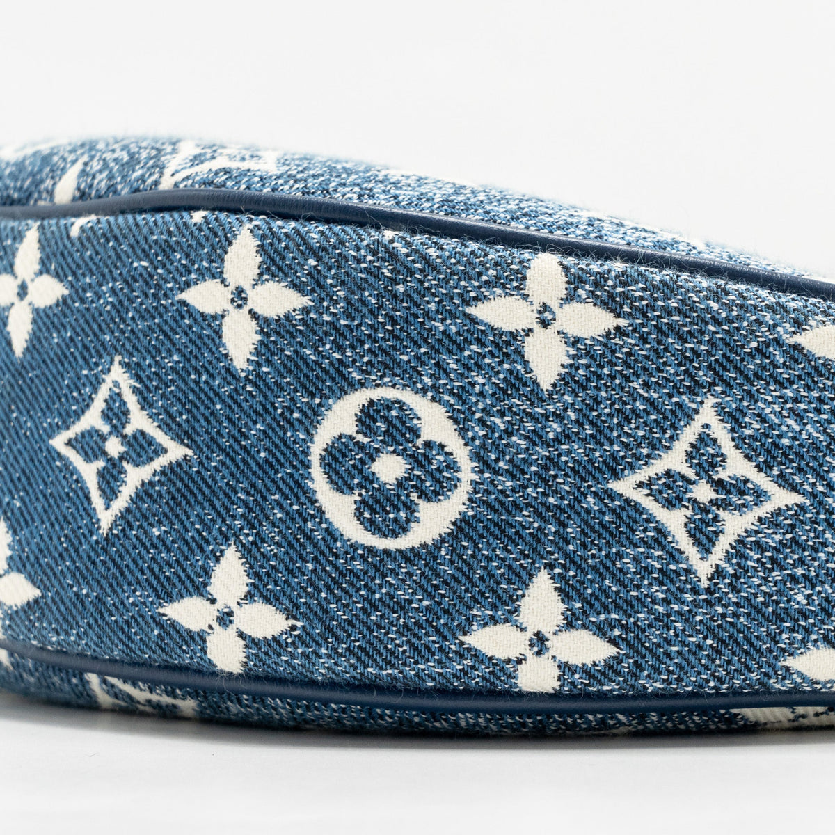 LOUIS VUITTON HALF-MOON LOOP BAGUETTE BAG DENIM BLUE GHW
