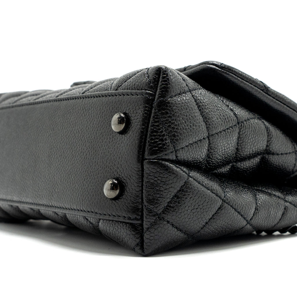 CHANEL SMALL COCO HANDLE CAVIAR SO BLACK / BLACK HARDWARE