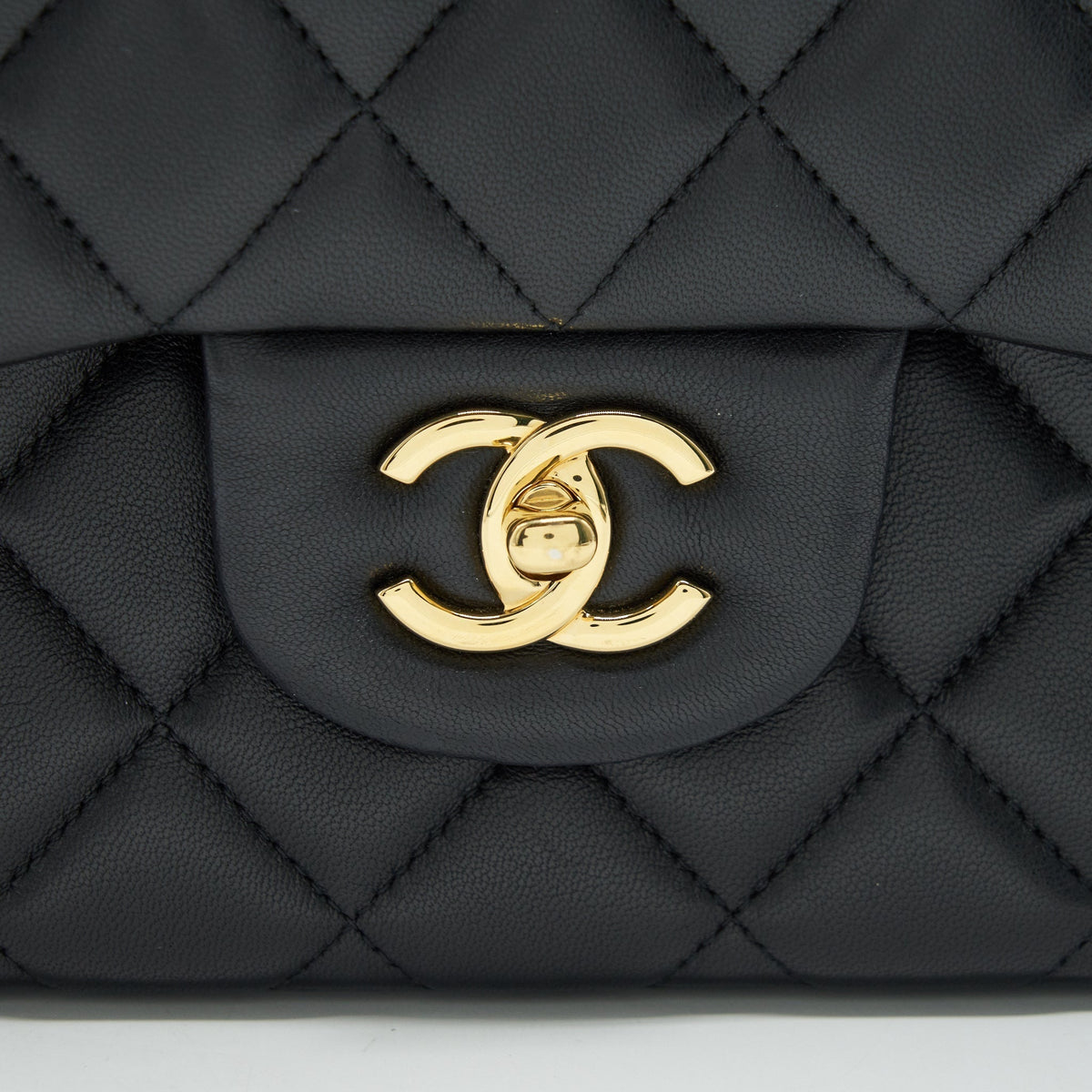CHANEL JUMBO CLASSIC DOUBLE FLAP BAG LAMBSKIN BLACK GHW