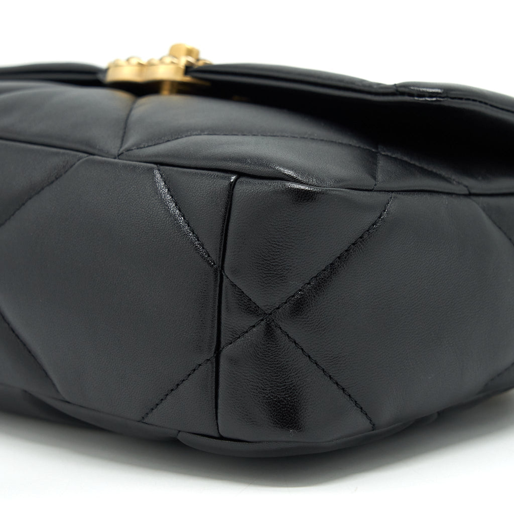 CHANEL SMALL 19 BAG LAMBSKIN BLACK GHW (MICROCHIP)