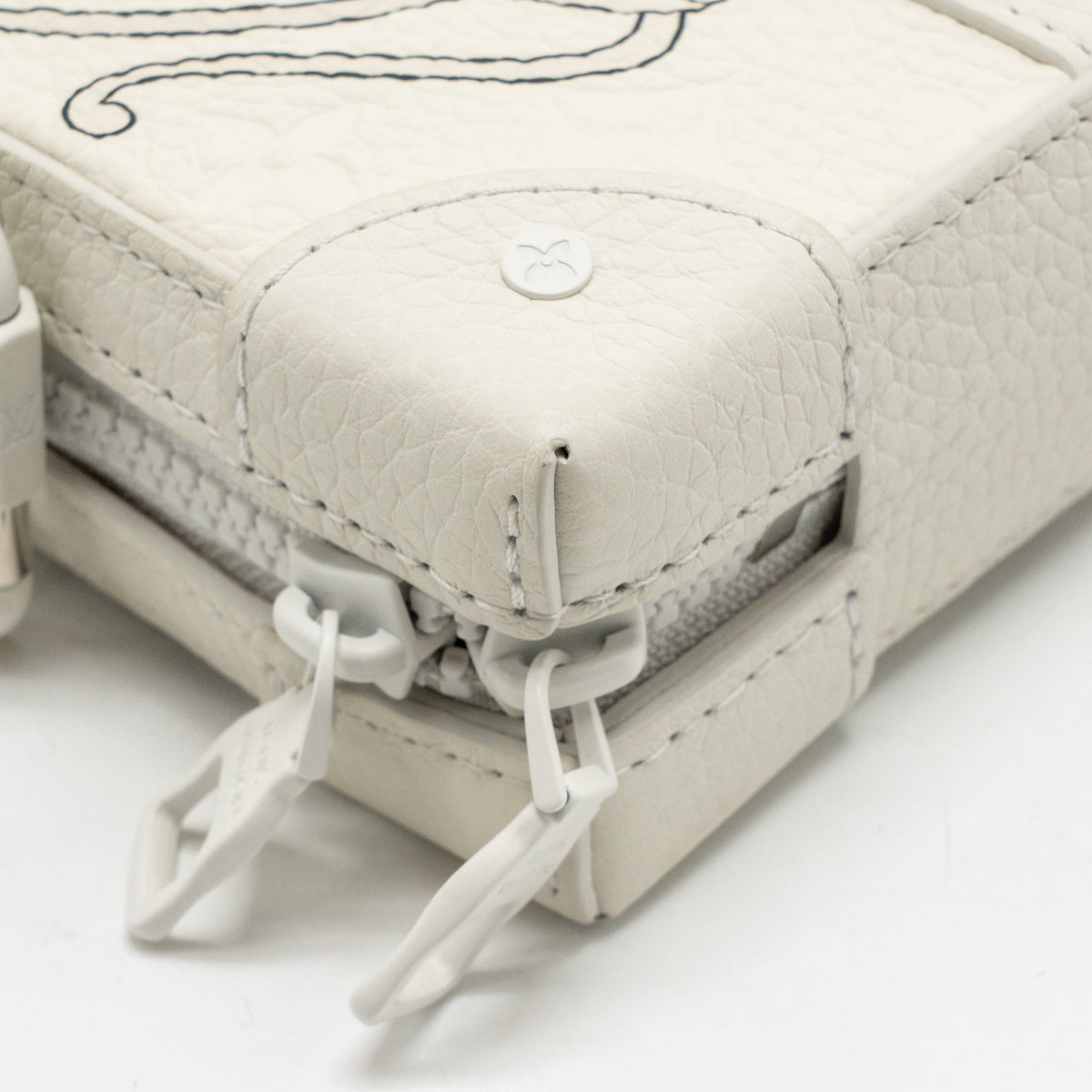 Louis Vuitton LV friends soft trunk Taurillon leather white/multicolour white hardware