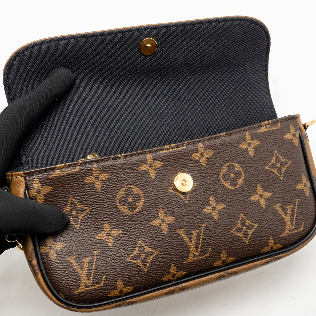 Louis Vuitton Wallet On Chain Ivy Monogram Reverse Canvas/Leather GHW