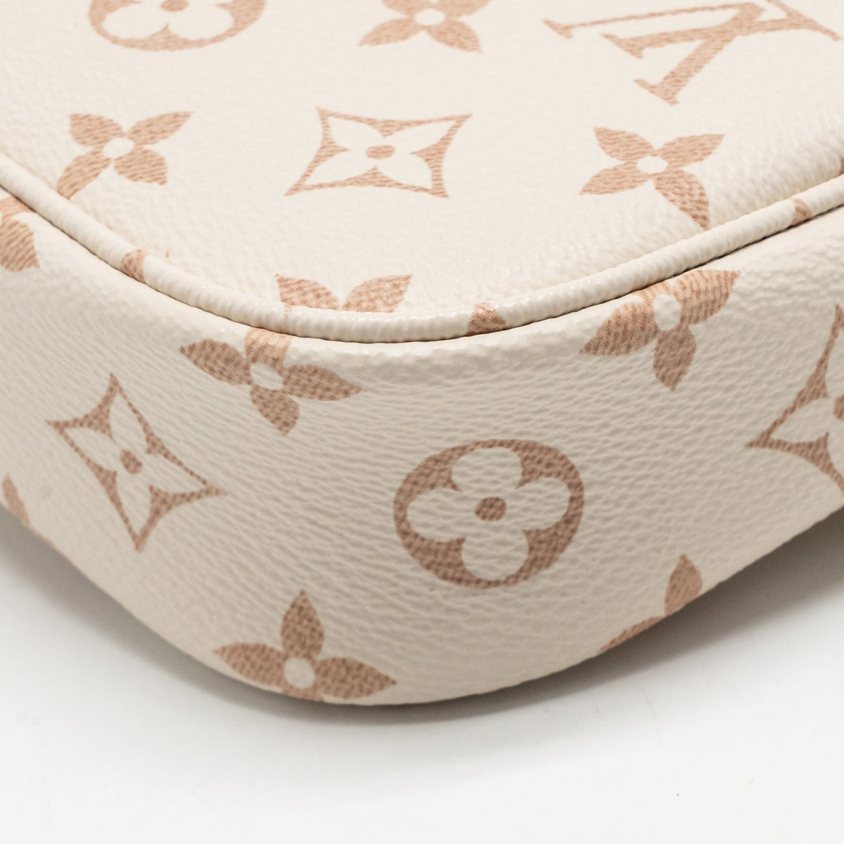 Louis Vuitton Wallet on Chain Ivy Monogram Dune Canvas White Beige GHW