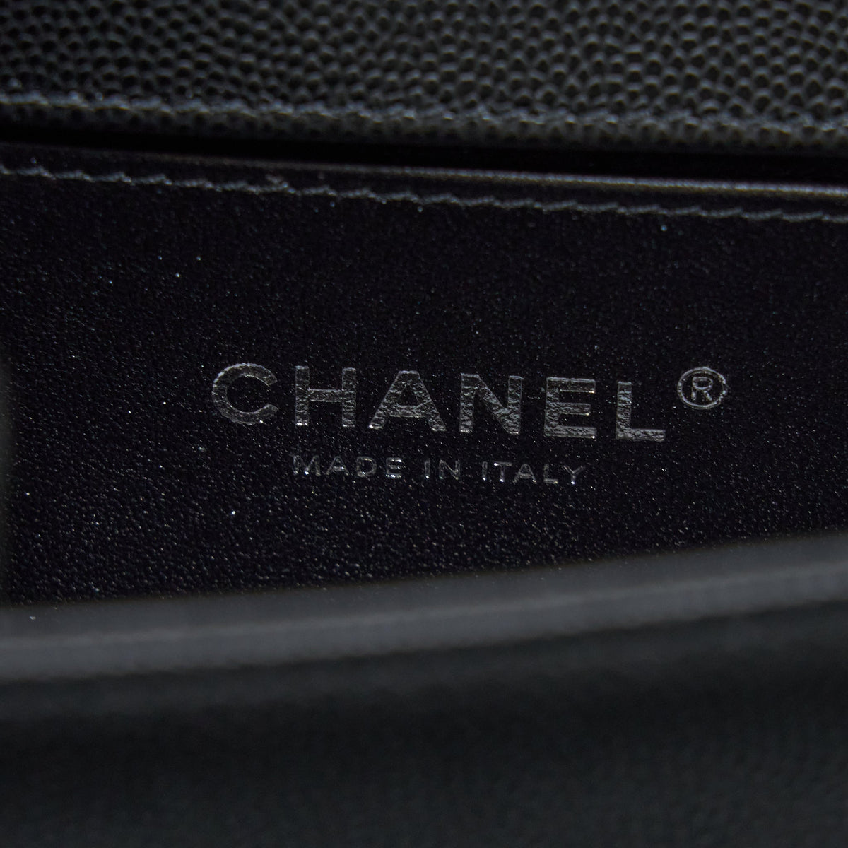 CHANEL SMALL BOY BAG CAVIAR BLACK RUTHENIUM SHW (MICROCHIP)