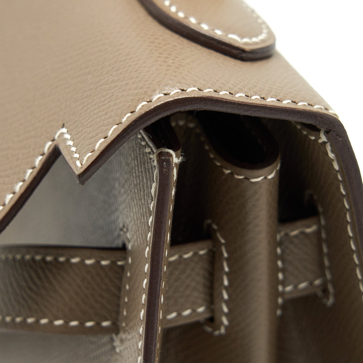 HERMES KELLY 32 SELLIER EPSOM ETOUPE GHW