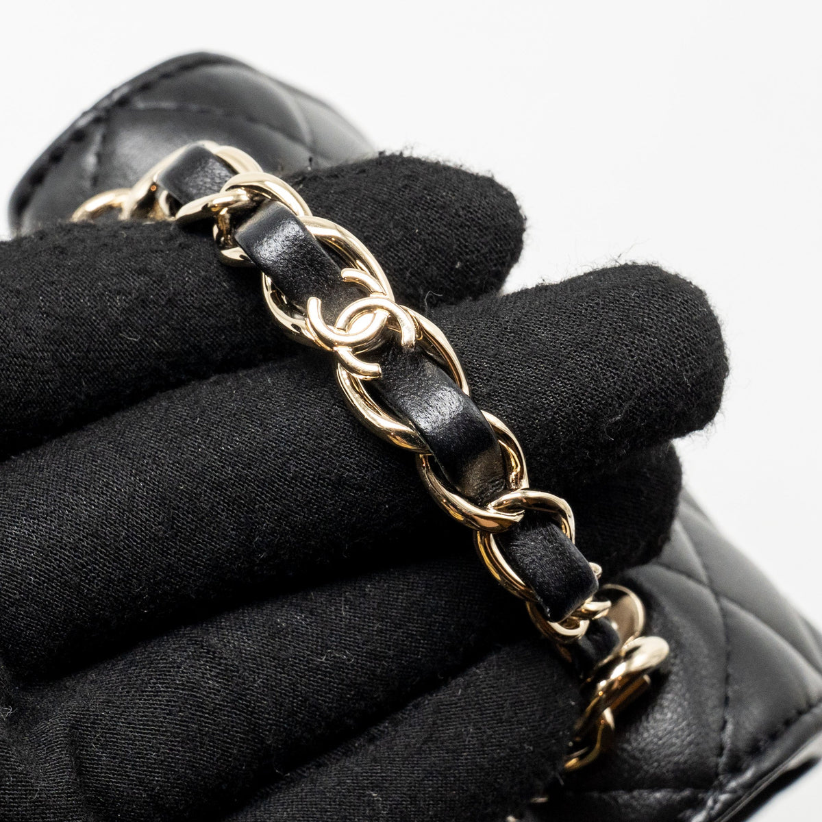 CHANEL DETAILED TOP HANDLE MINI CLUTCH WITH CHAIN LAMBSKIN BLACK LGHW (MICROCHIP)