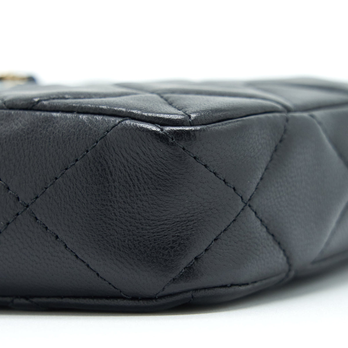CHANEL 22C MINI CROSSBODY POUCH LAMBSKIN BLACK LGHW