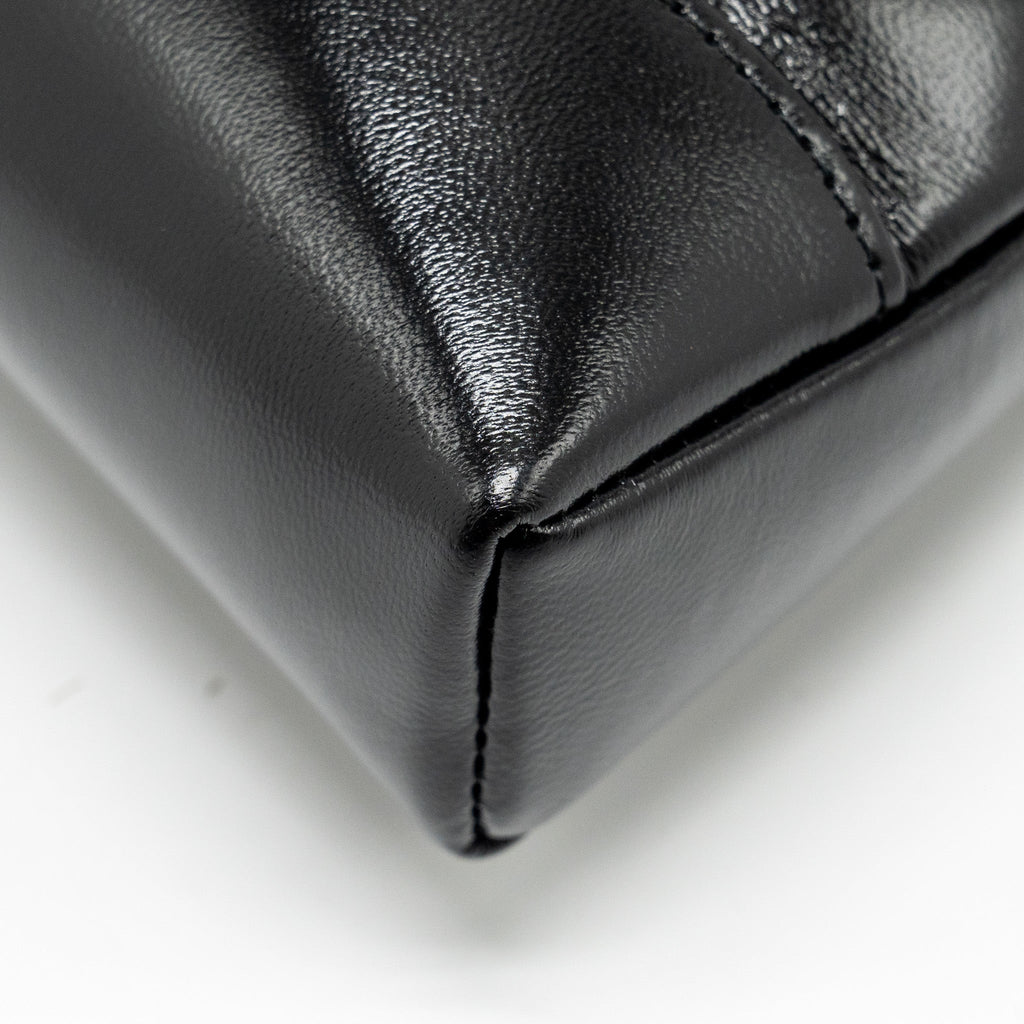 CHANEL MINI 31 CLUTCH WITH CHAIN SHINY LAMBSKIN BLACK LGHW (MICROCHIP)