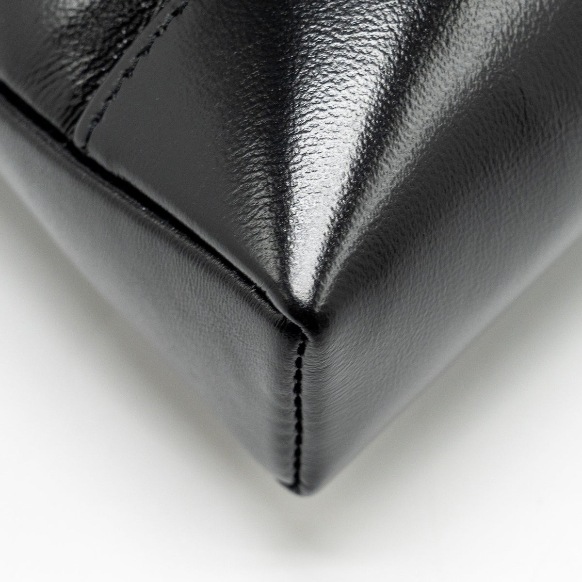 CHANEL MINI 31 CLUTCH WITH CHAIN SHINY LAMBSKIN BLACK LGHW (MICROCHIP)