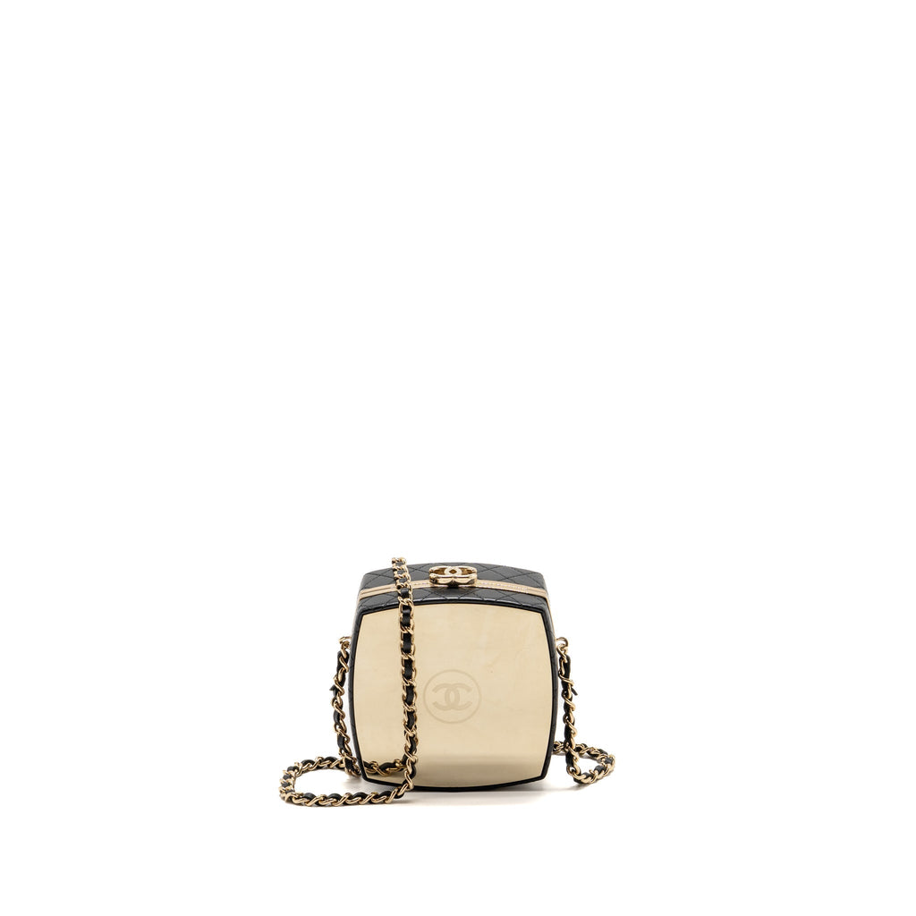Chanel Mirror Finish Box Clutch with Chain Black Lambskin Black LGHW