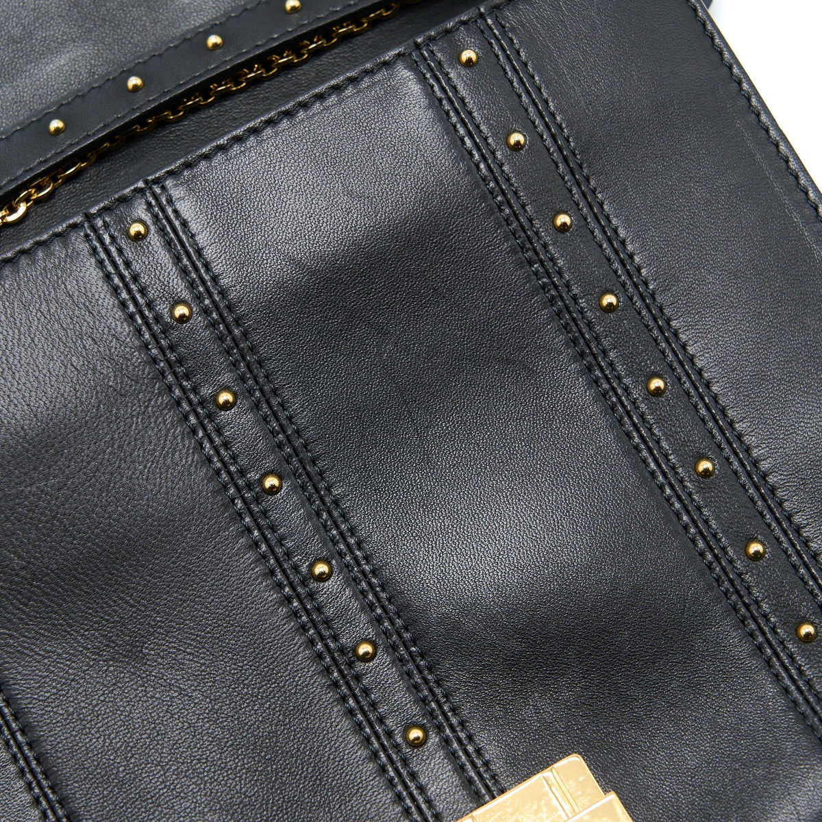 VALENTINO ROCKSTUD FLAP BAG LAMBSKIN BLACK GHW