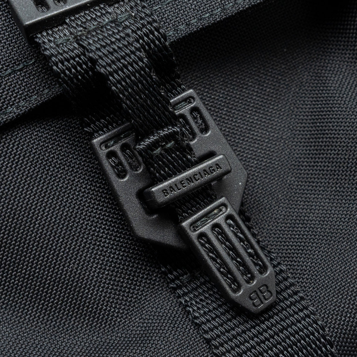 BALENCIAGA ARMY MESSENGER BAG BLACK RECYCLED NYLON BLACK/BLACK HARDWARE