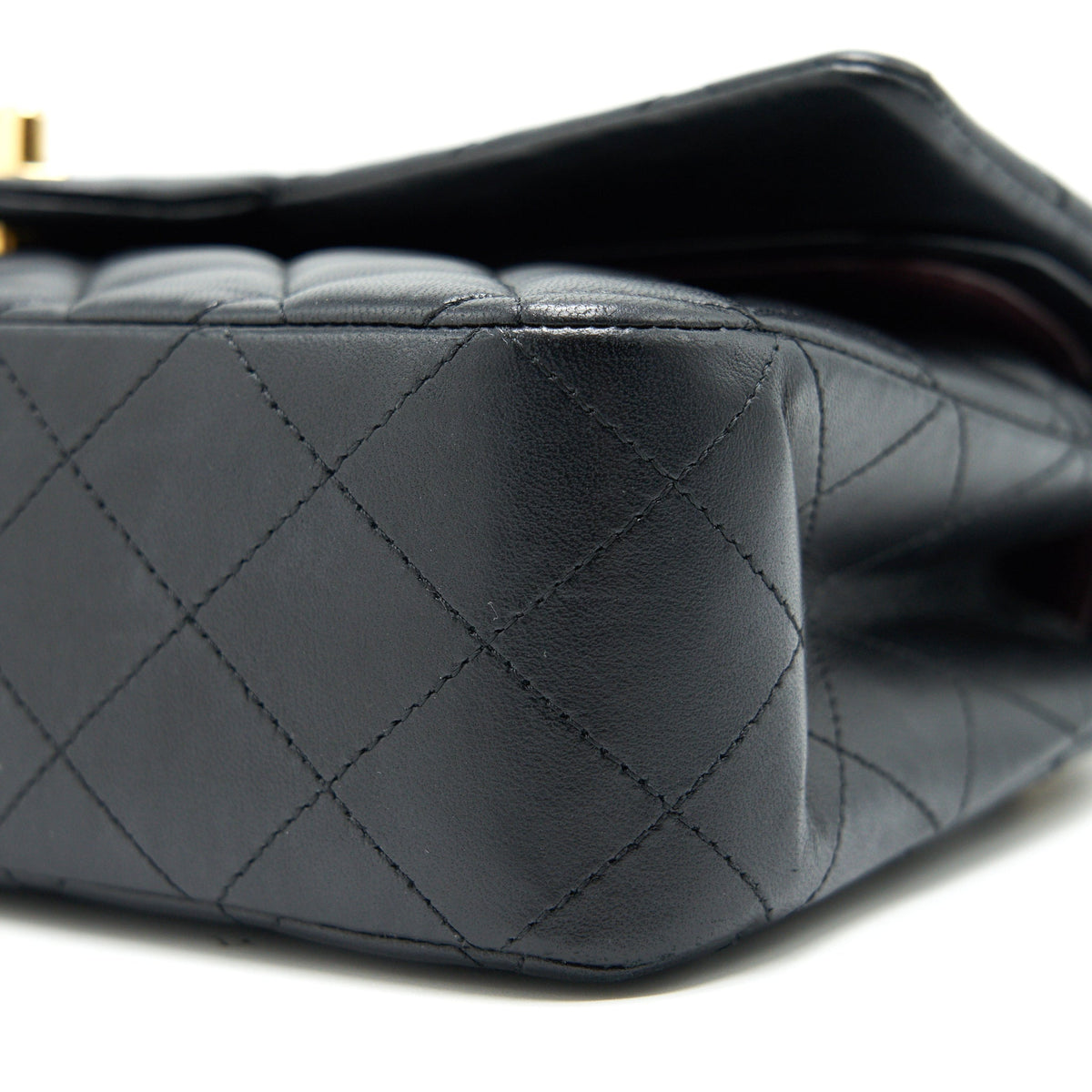 CHANEL MEDIUM CLASSIC DOUBLE FLAP LAMBSKIN BLACK GHW