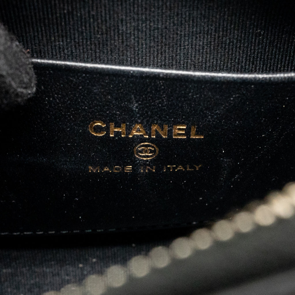 Chanel 25P Quilted Bowling Bag Lambskin Black/White LGHW (Microchip)