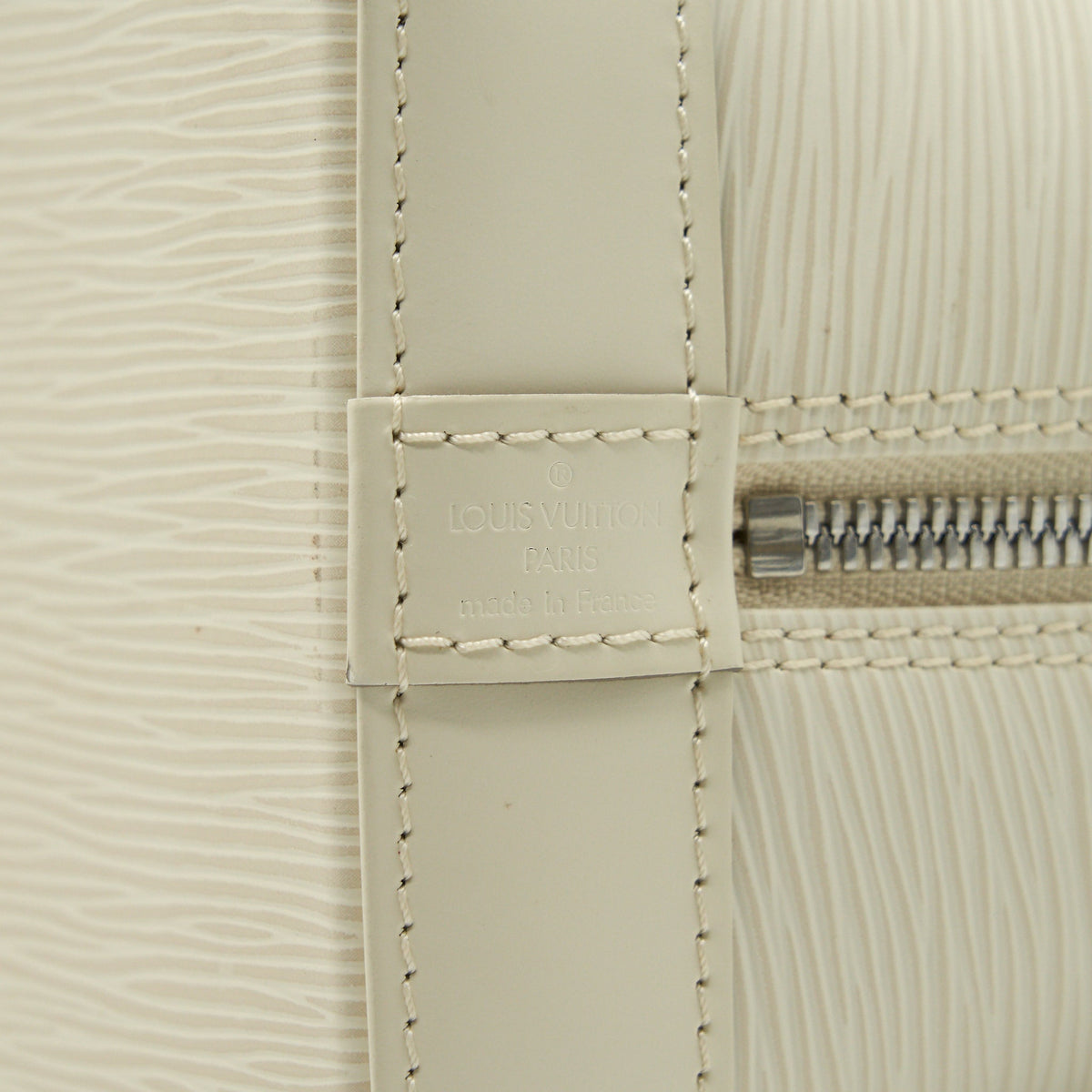 LOUIS VUITTON ALMA MM EPI LEATHER WHITE SHW